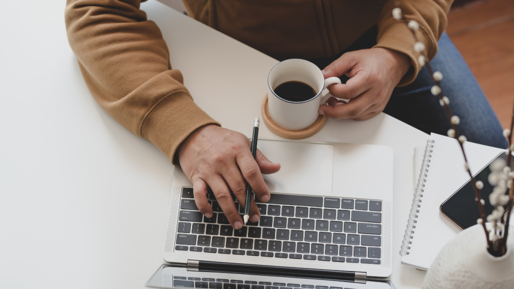 How to Make $1000 a Month Online